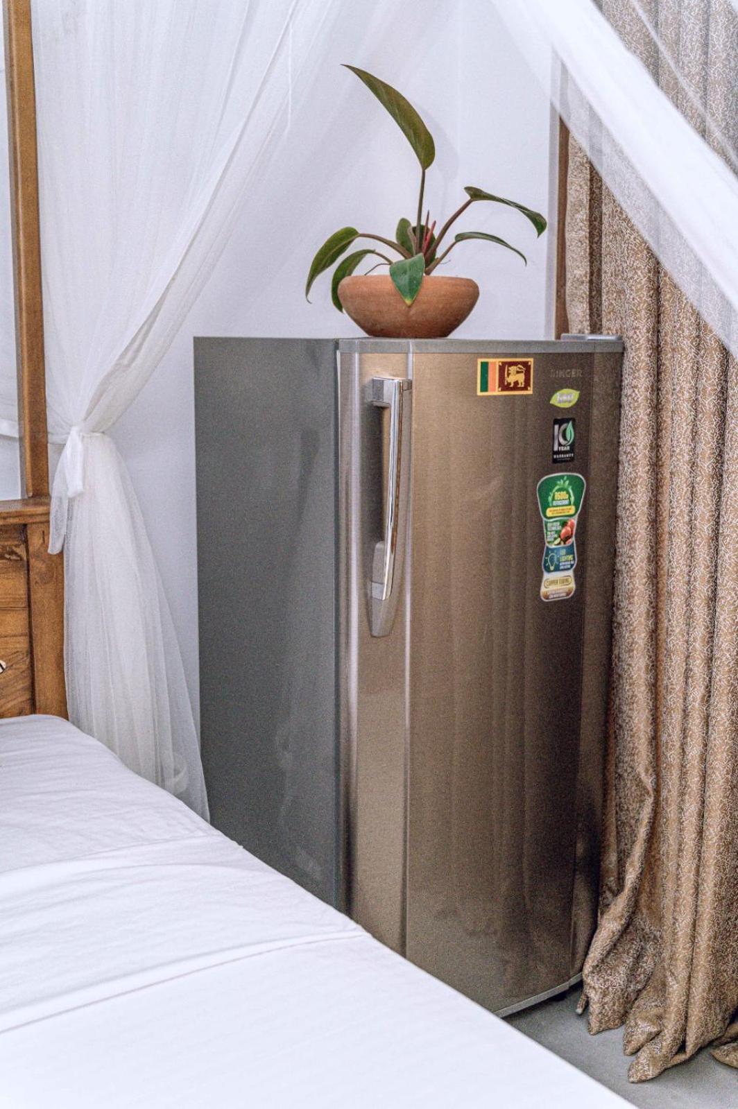 マータラ Cosynsurf Bed & Breakfast エクステリア 写真